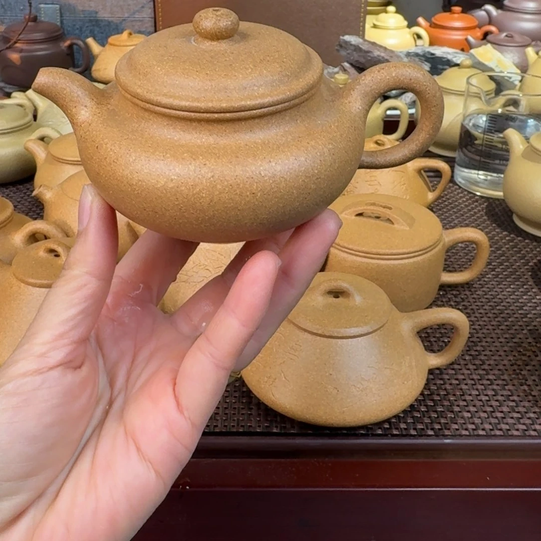 段泥茶壶190毫升左右黄金段
