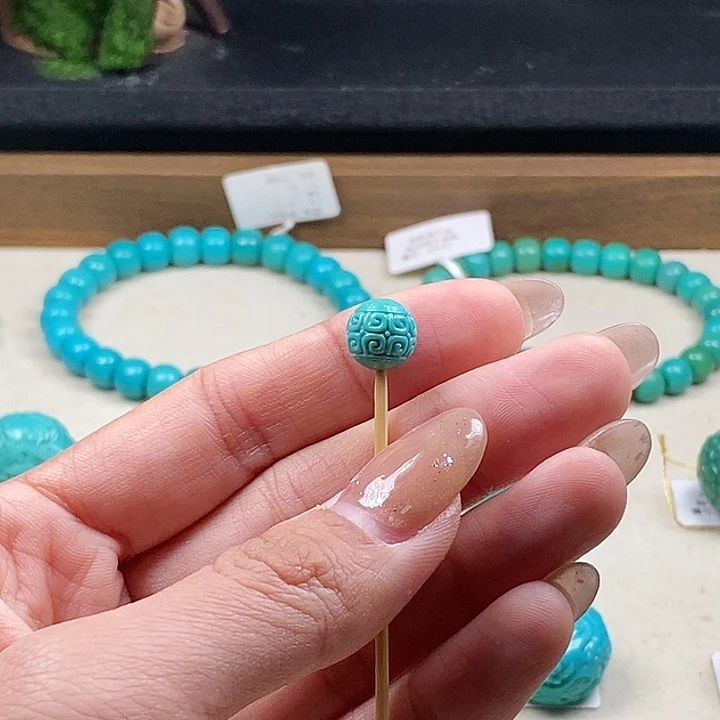 绿松石未镶嵌珠宝奇石9