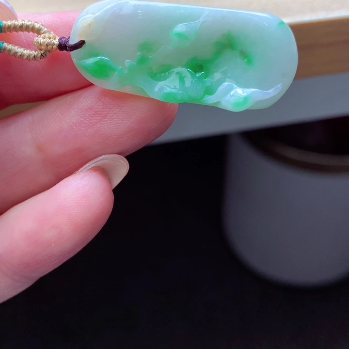 颈饰未镶嵌翡翠吊坠