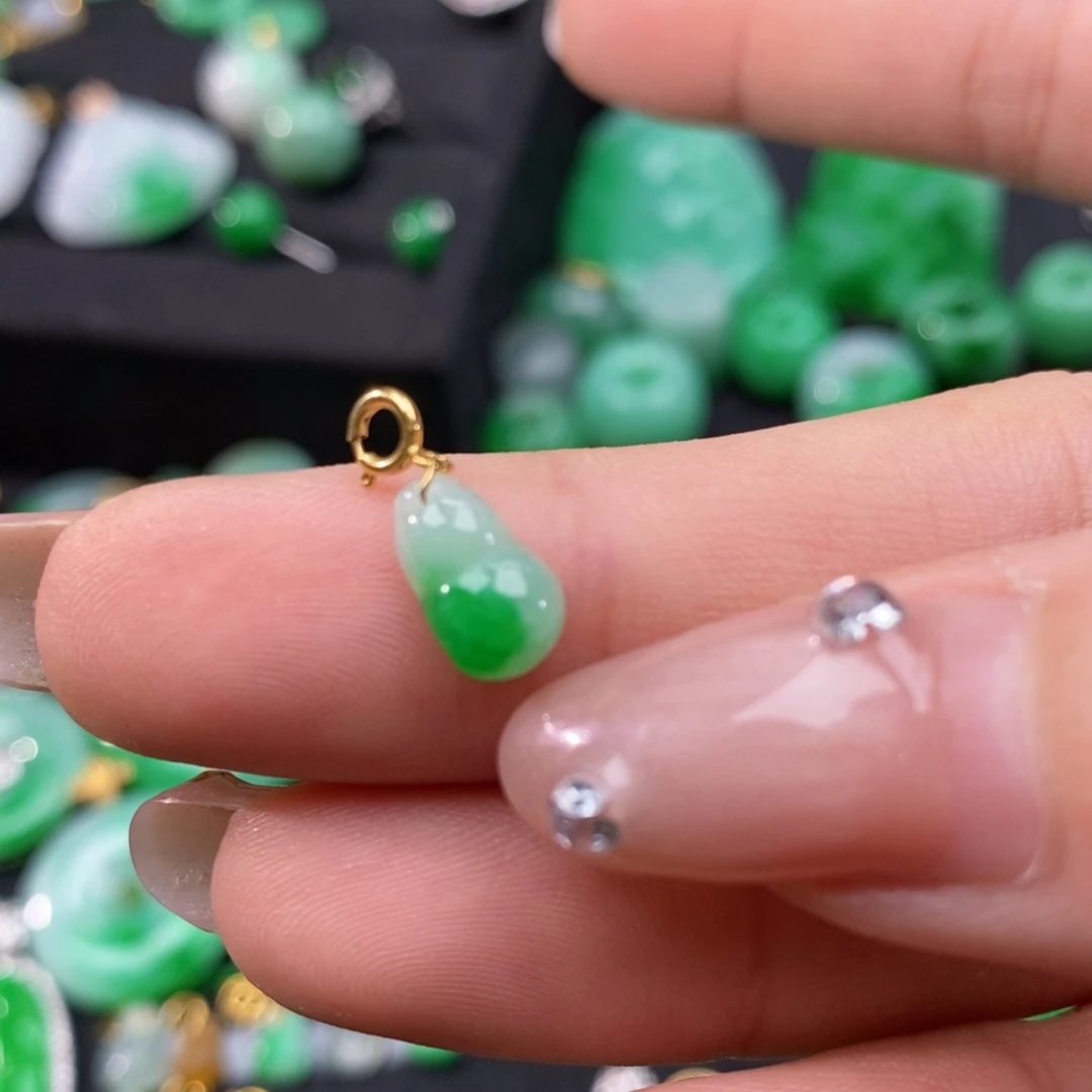 翡翠颈饰18K金镶嵌?***3翡翠