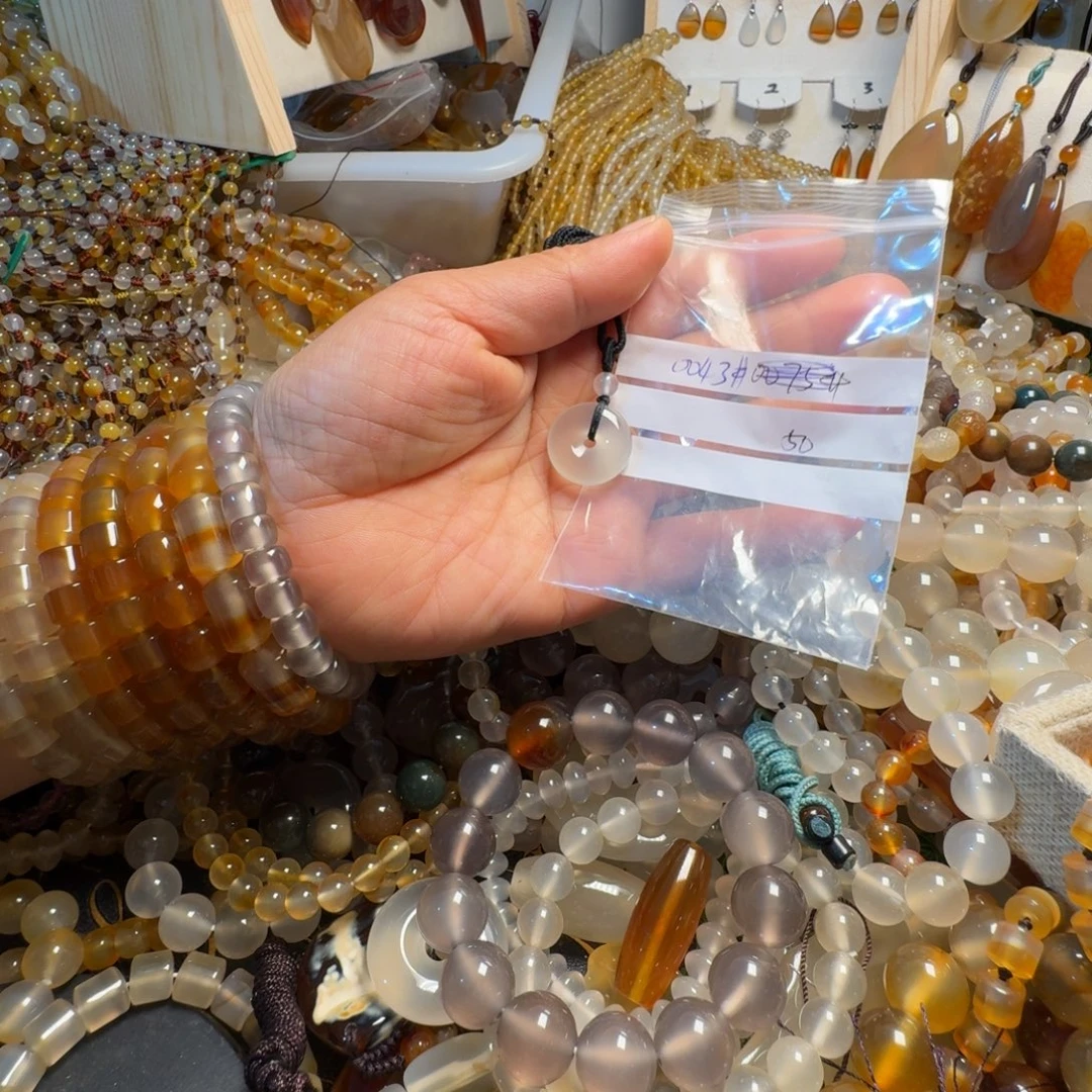 婷***）玛瑙/玉髓未镶嵌颈饰0043