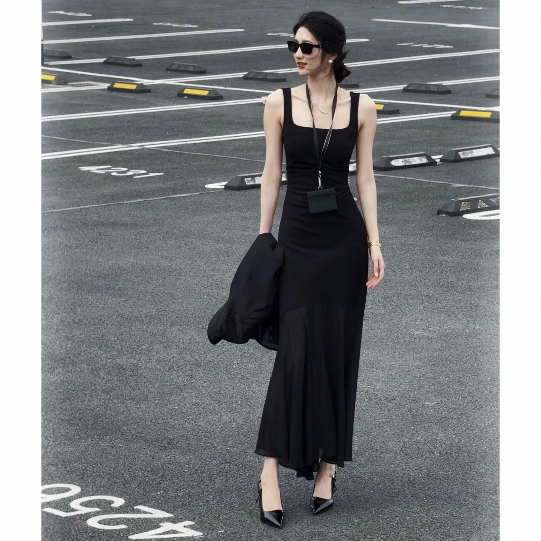 【丢丢】中腰高腰吊带长裙一字领连衣裙气质性感修身黑色L52LQ254