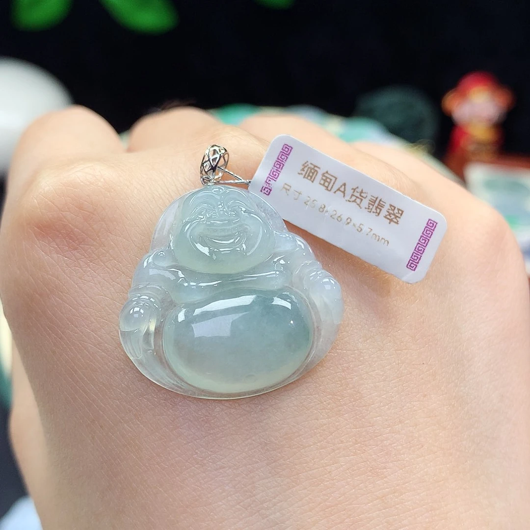 翡翠18K金镶嵌颈饰佛公