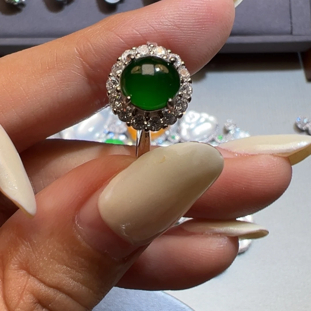 未镶嵌戒指翡翠戒指