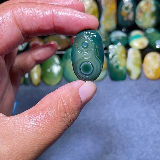 【闪购商品】未镶嵌玛瑙/玉髓珠宝奇石风****等