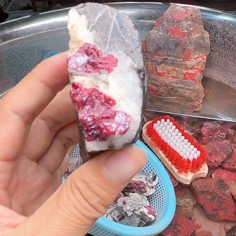 【闪购商品】天然辰砂天然原矿朱砂毛料