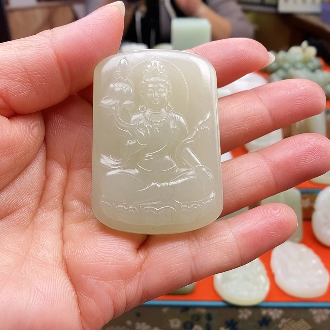 颈饰未镶嵌和田玉木**明