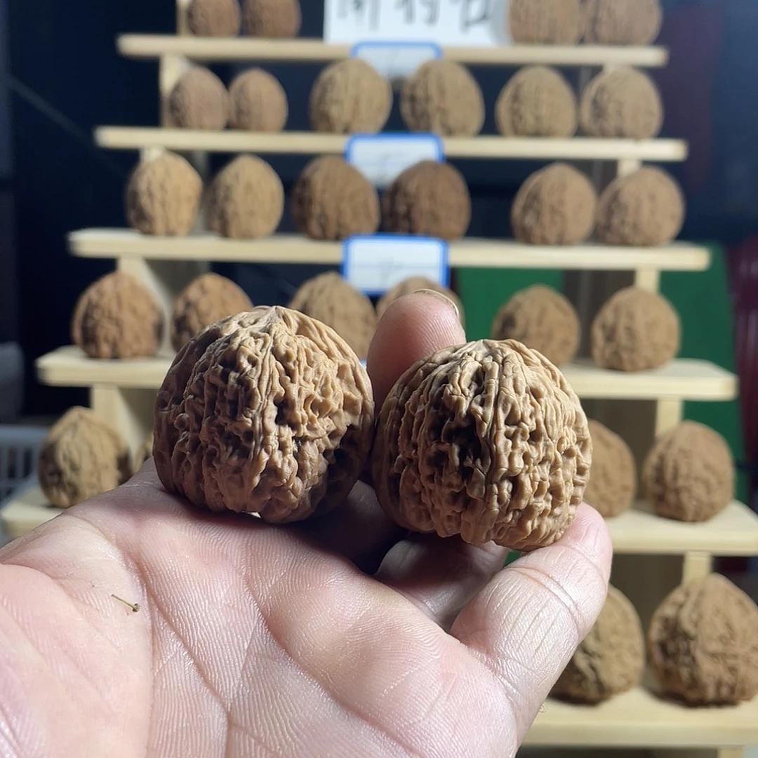 风***雪桃核吊坠文玩核桃南将石