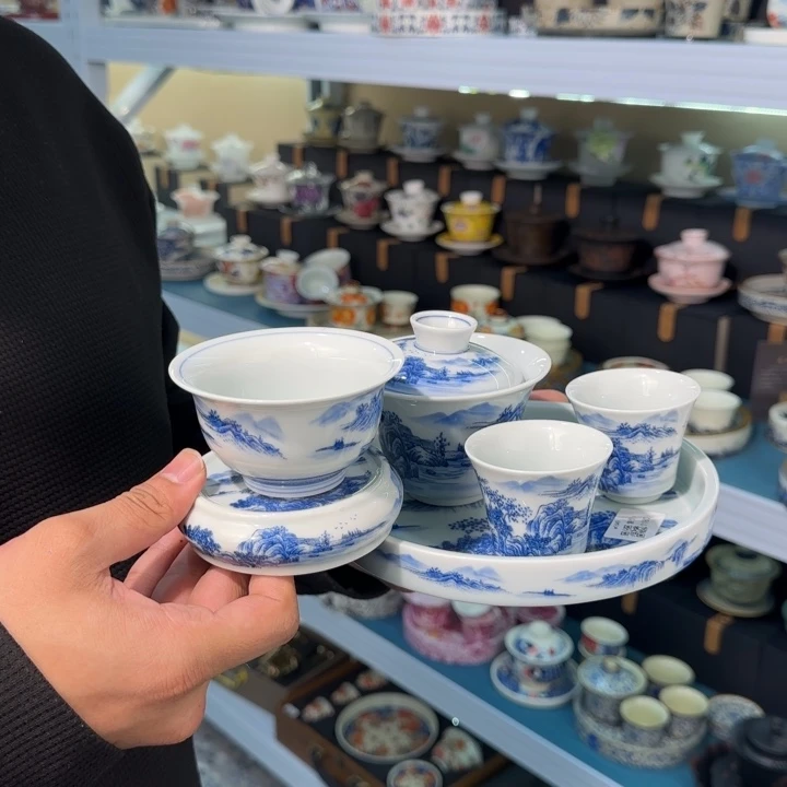 当代艺术家辞典等