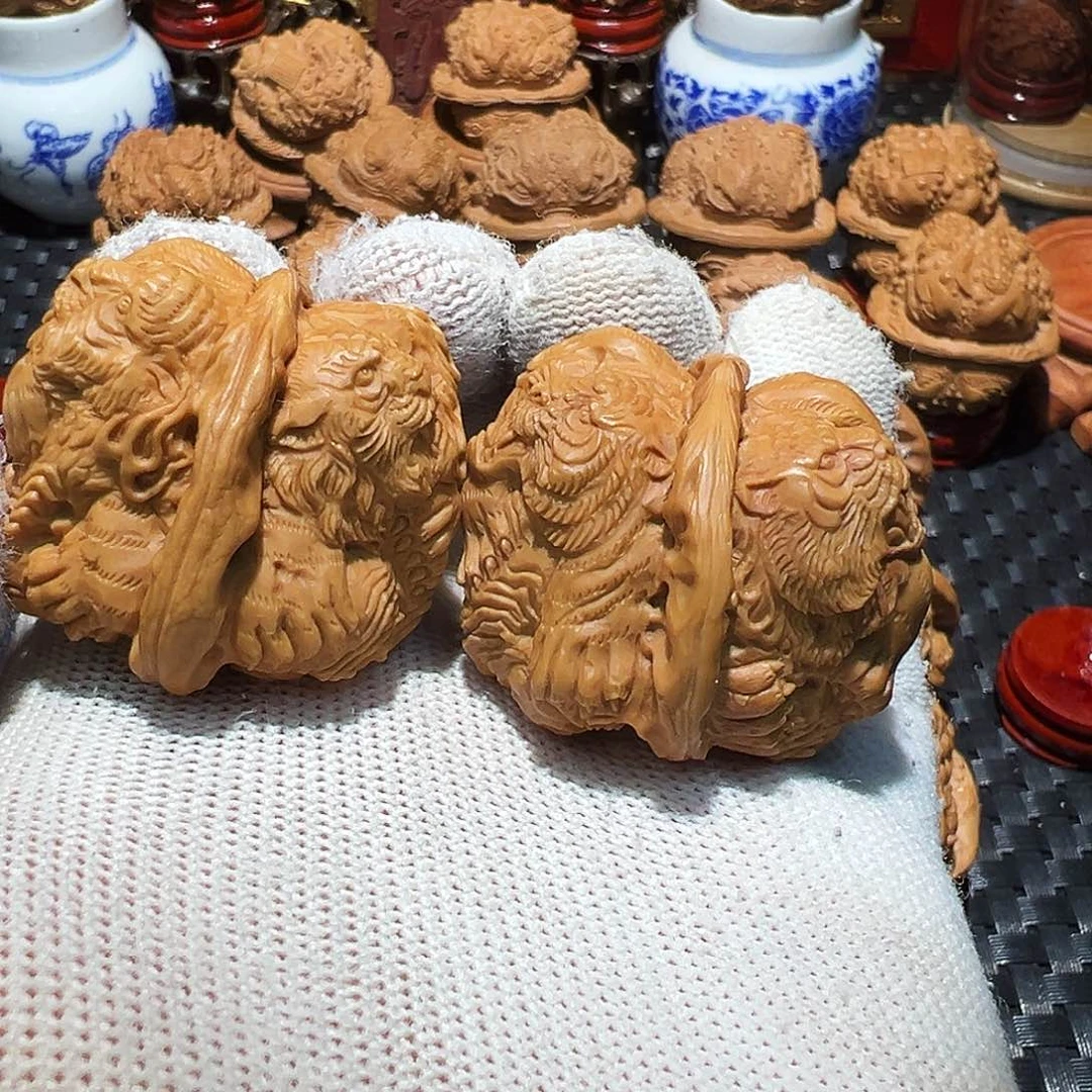文玩核桃把件h****t虎啸山林