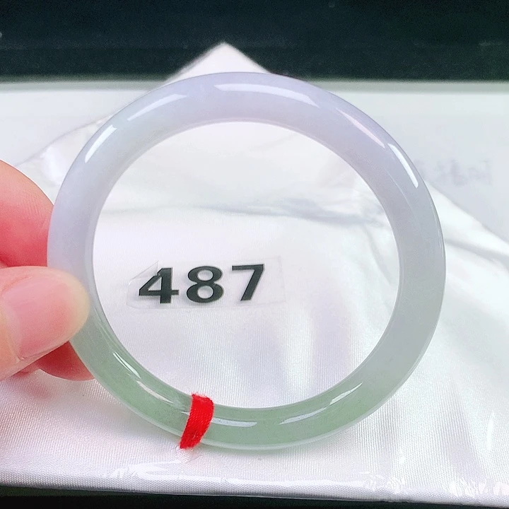 翡翠未镶嵌手镯（圆镯）487
