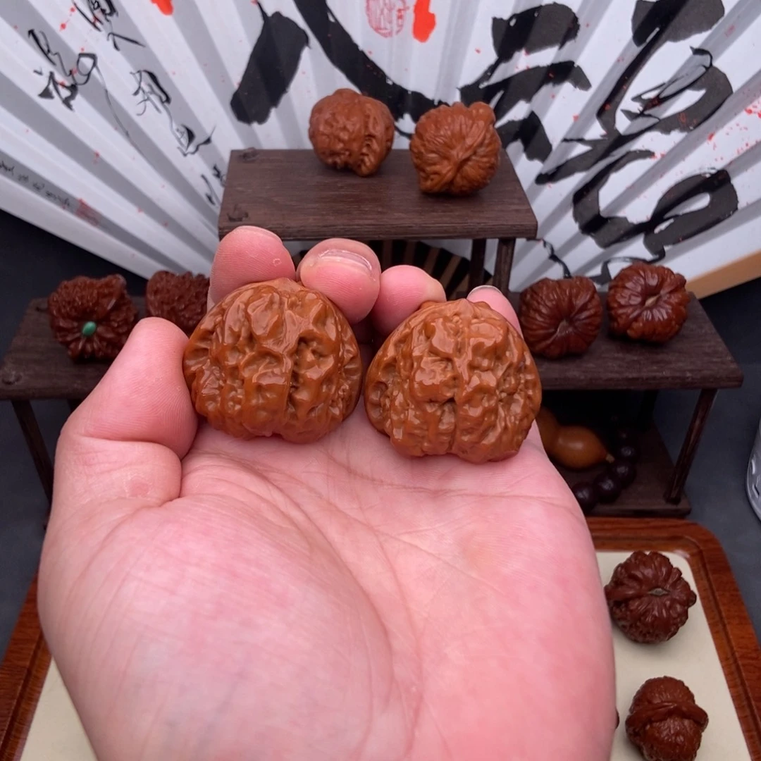 39尺40克蛤蟆头文玩核桃
