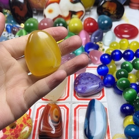 玛瑙/玉髓颈饰未镶嵌