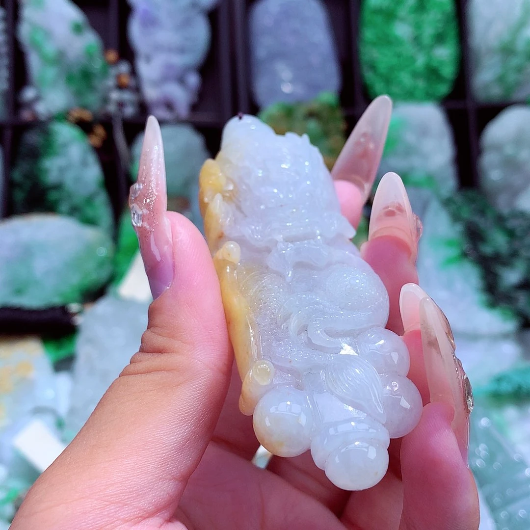 翡翠未镶嵌颈饰挂件