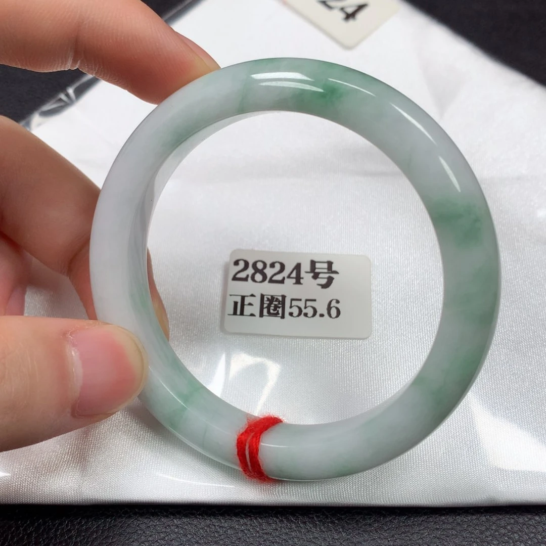 翡翠手镯未镶嵌2824号