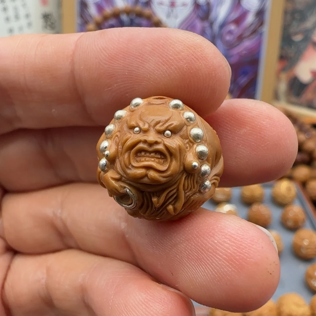 吊坠猴头核桃祥龙