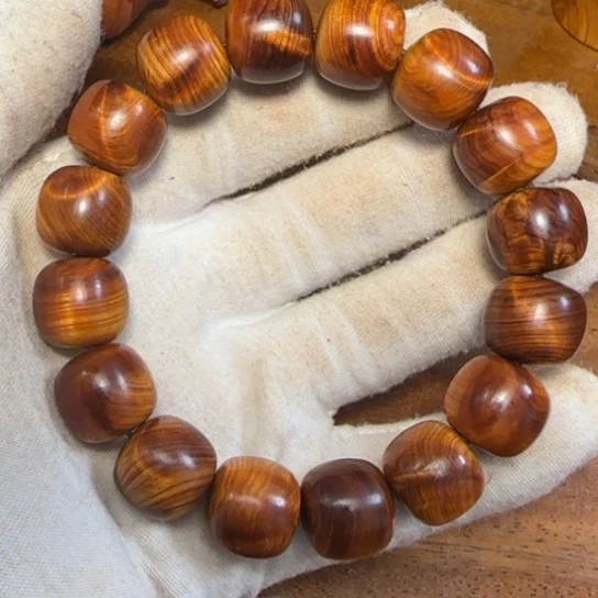 柏木（崖柏）全陈化老料把件串