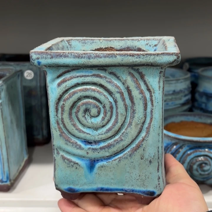 内长10宽7.5高14左右