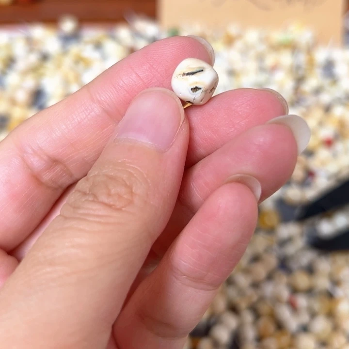 裸石蜜蜡未镶嵌8.5mm一个