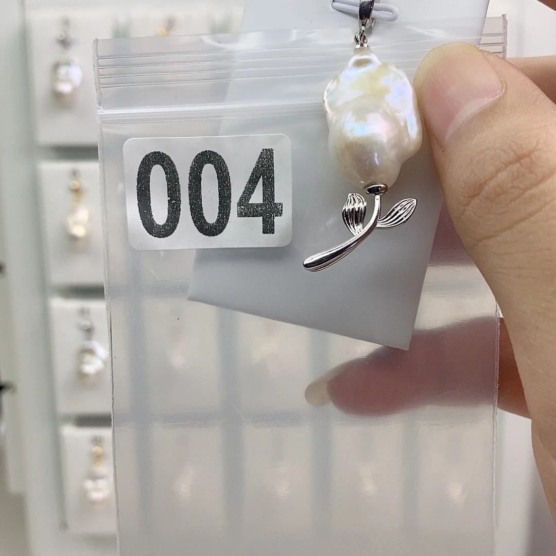 淡水珍珠合金颈饰