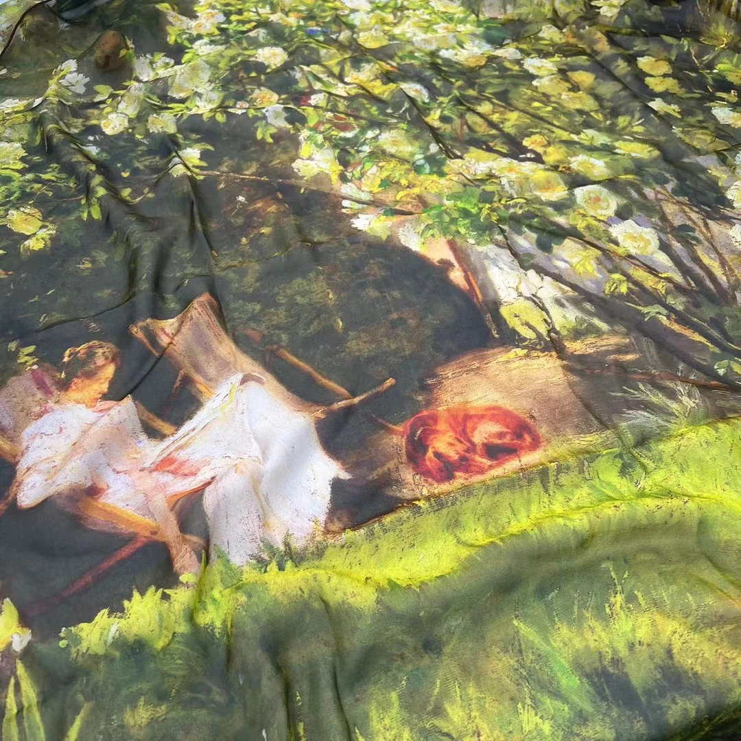 110薯莨方巾-树下身影 105cm丝巾