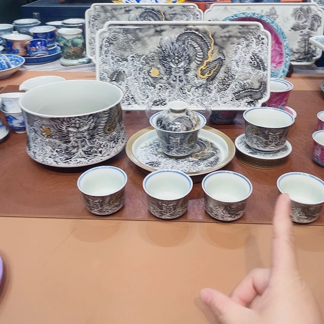 摆件景德镇市位于浙江省杭州市