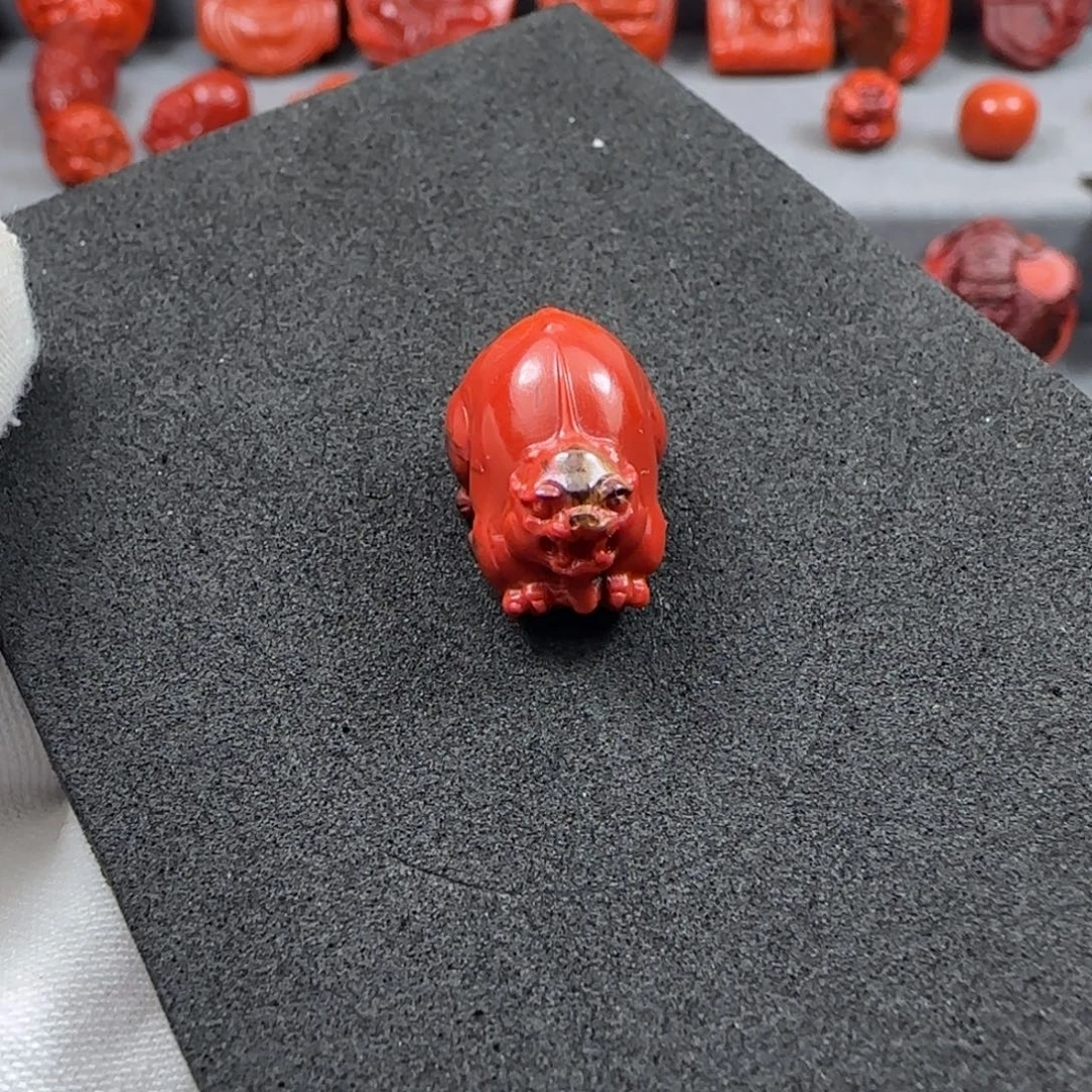 南红玛瑙未镶嵌雕件