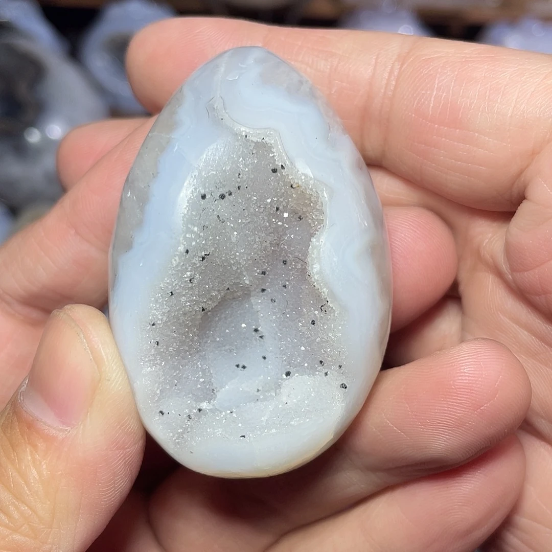 未镶嵌水晶大型摆件（非配饰）