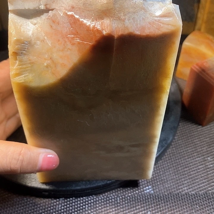 巴林石印石自**者