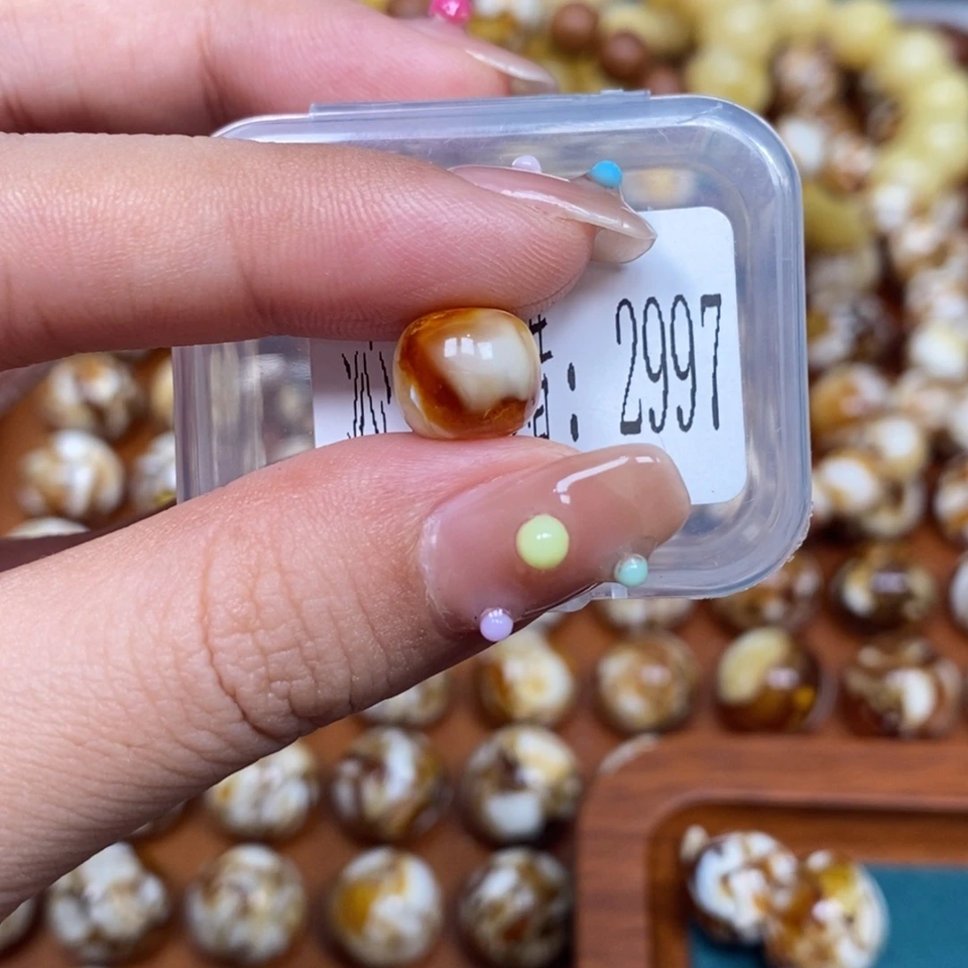 把件猴头核桃沁色圆珠老型2997