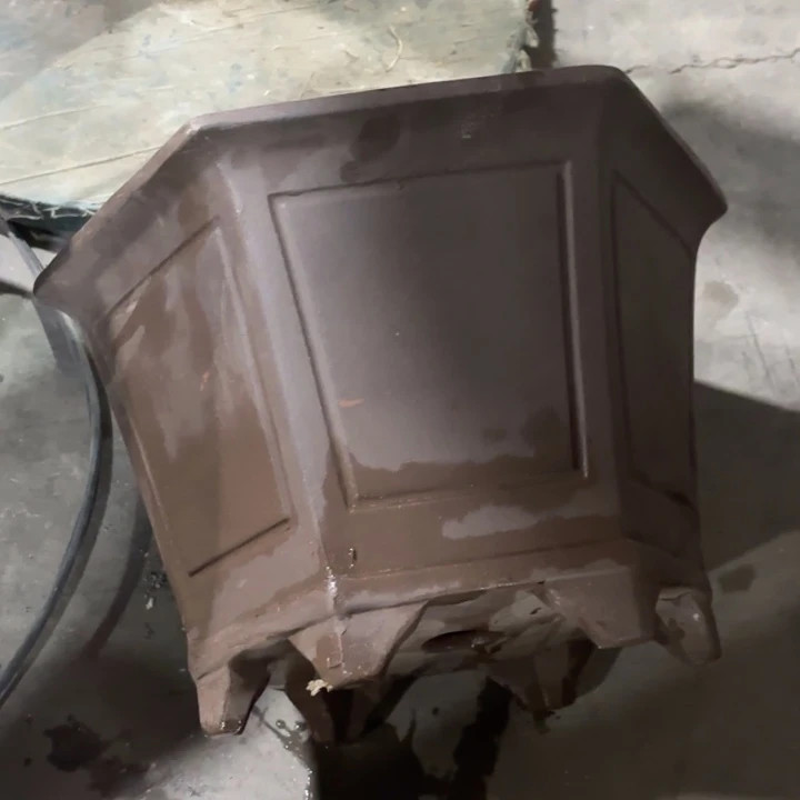 紫砂花盆              50-2