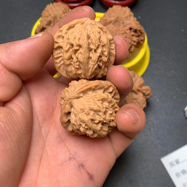 文玩核桃把件36白狮子131