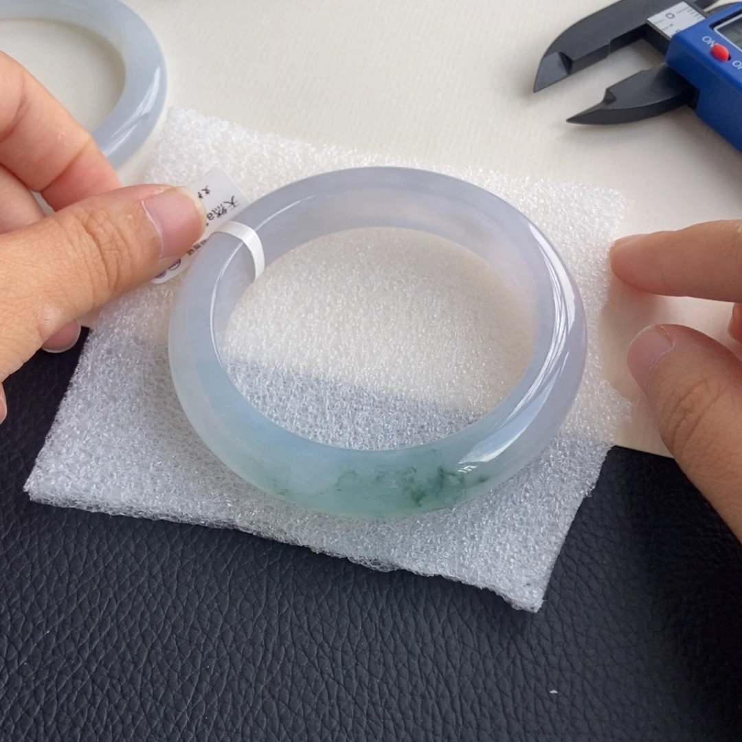 翡翠未镶嵌手镯55正圈