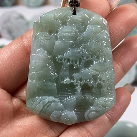 翡翠颈饰未镶嵌山水牌福利