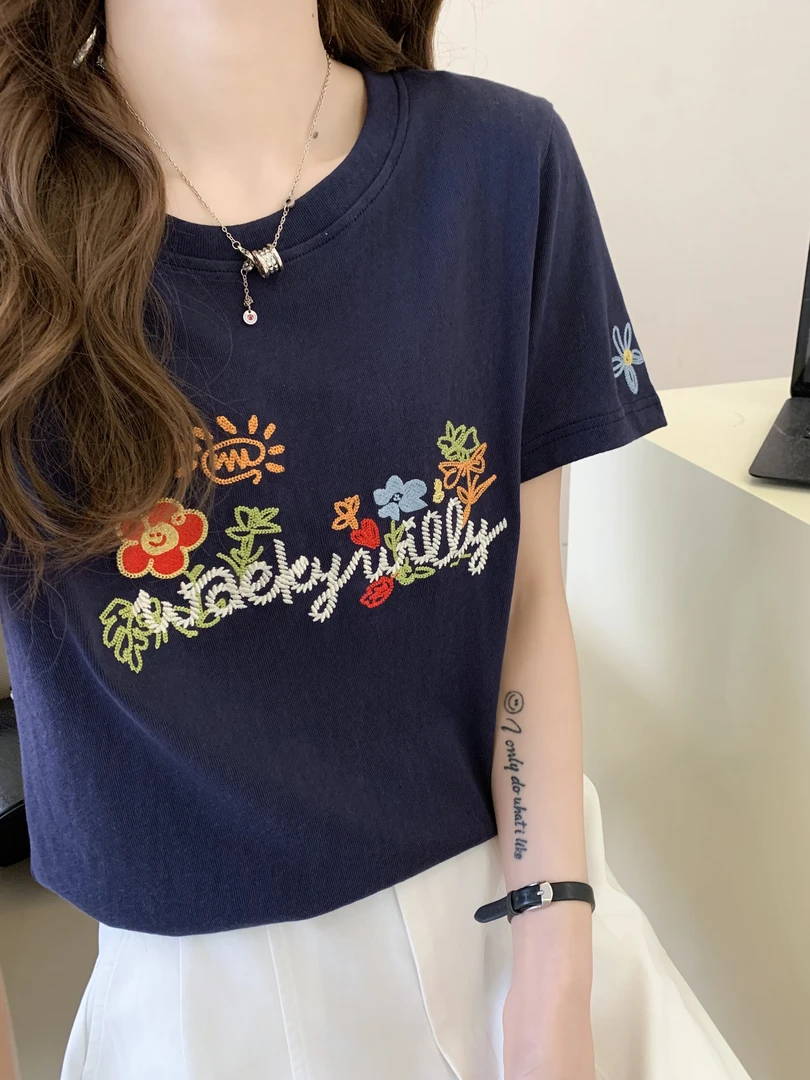 小雅姐姐 太阳花韩款花朵字母刺绣休闲短袖T恤IT18