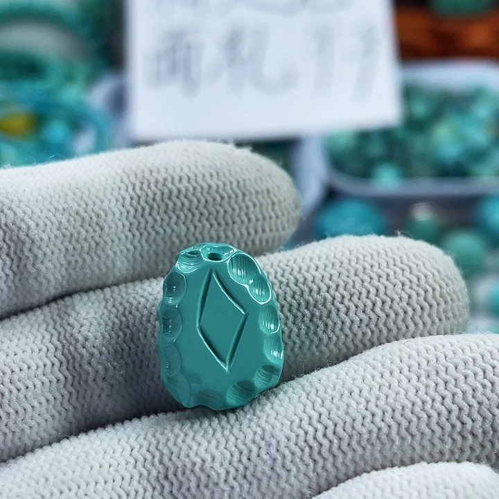 南红玛瑙未镶嵌珠宝奇石