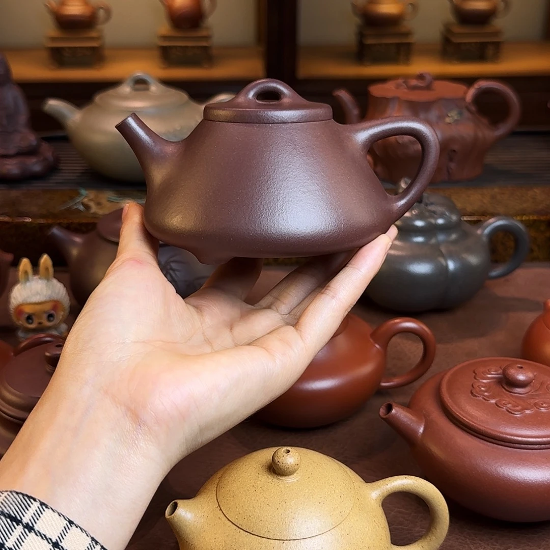 月***年紫砂茶壶石瓢壶，底槽清