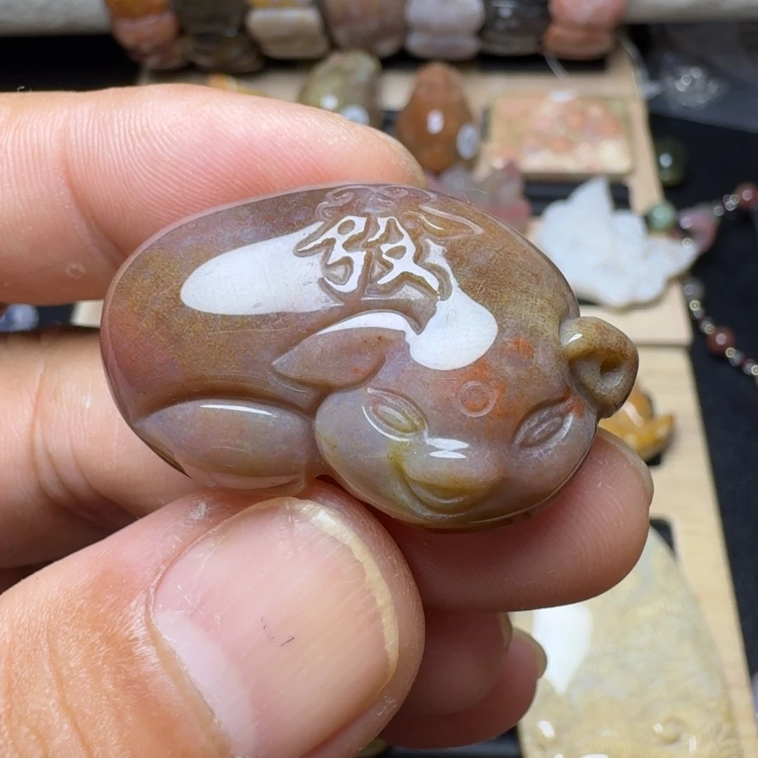 未镶嵌纯天然色有机玉石保真色硅化玉
