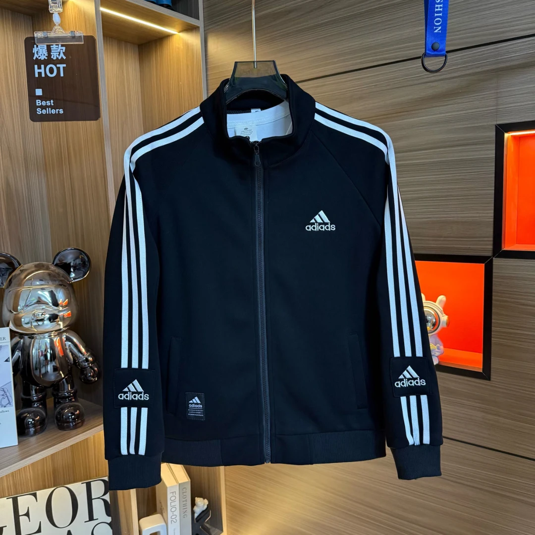 2025秋季男士立领刺绣字母拉链原色针织夹克外套