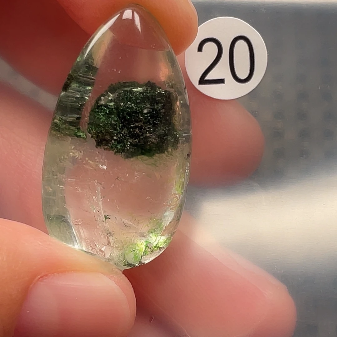 双***6水晶吊坠(不含链)未镶嵌