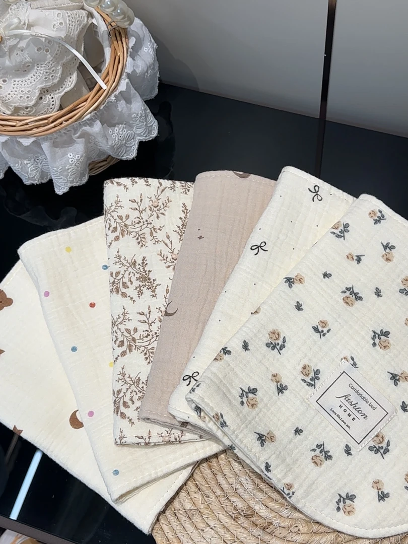 婴儿枕头新生儿云片枕巾纯棉透气吸汗防吐奶拍嗝巾宝宝枕垫四季款