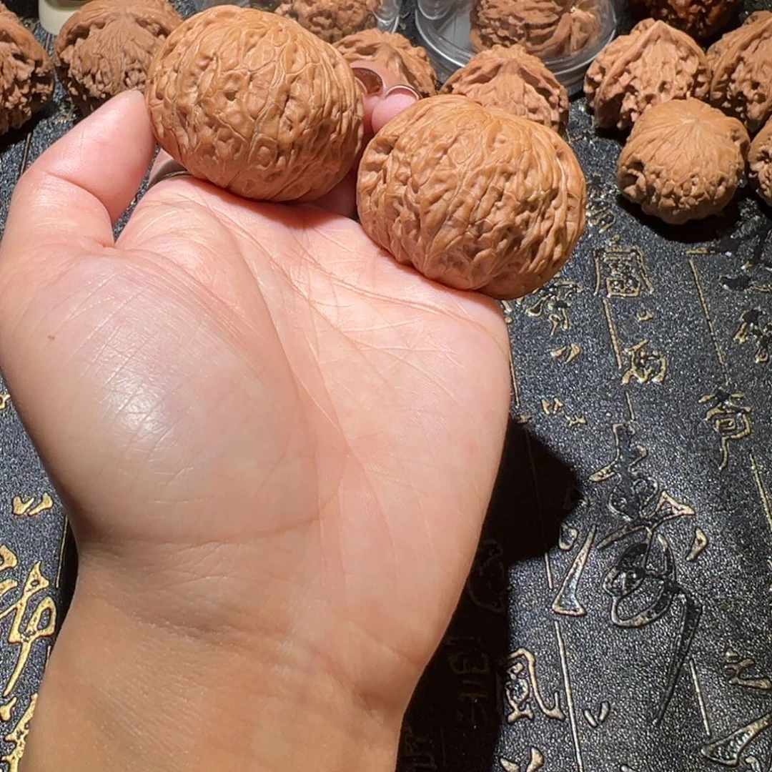 文玩核桃吊坠铁锤42手把件550