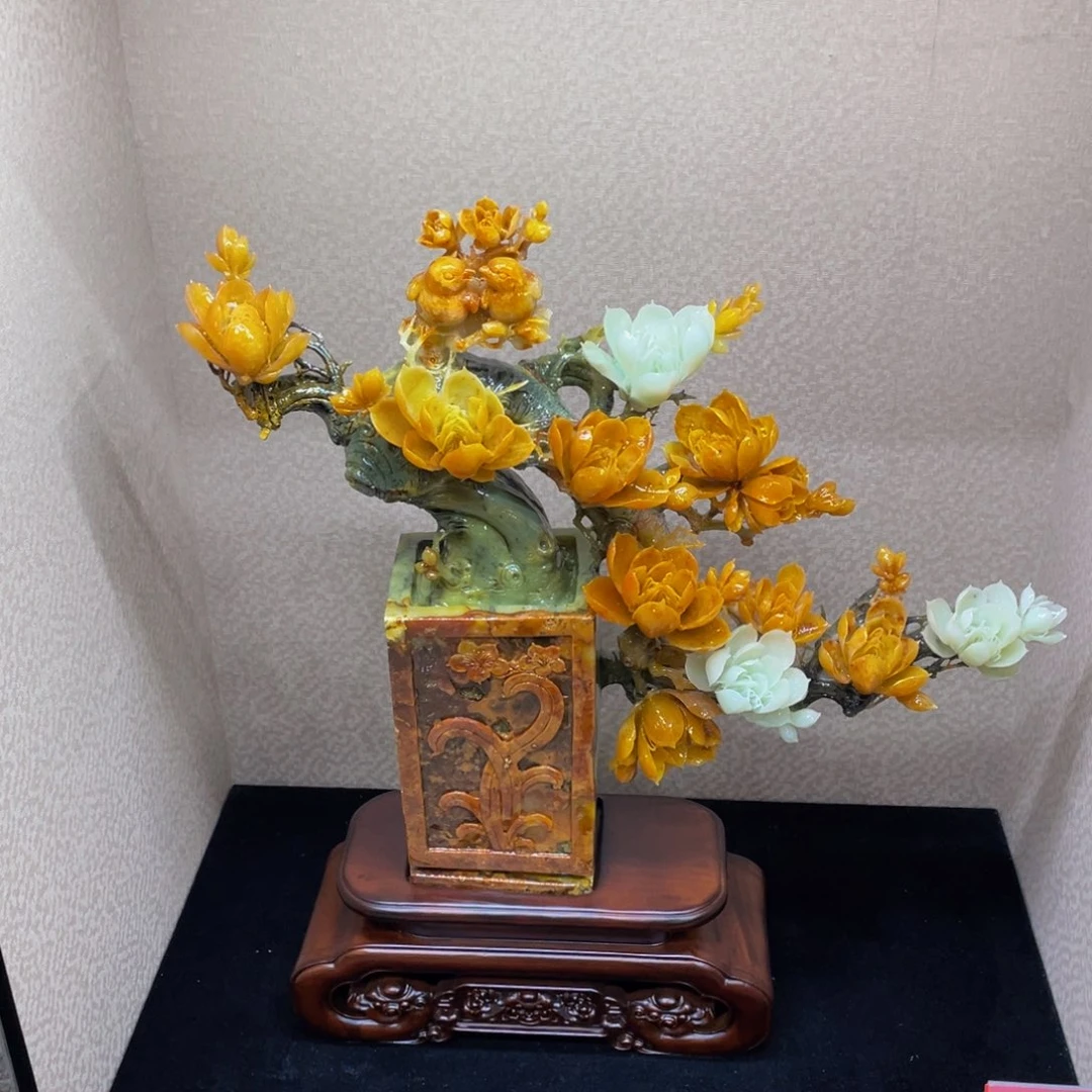 蛇纹石玉未镶嵌摆件