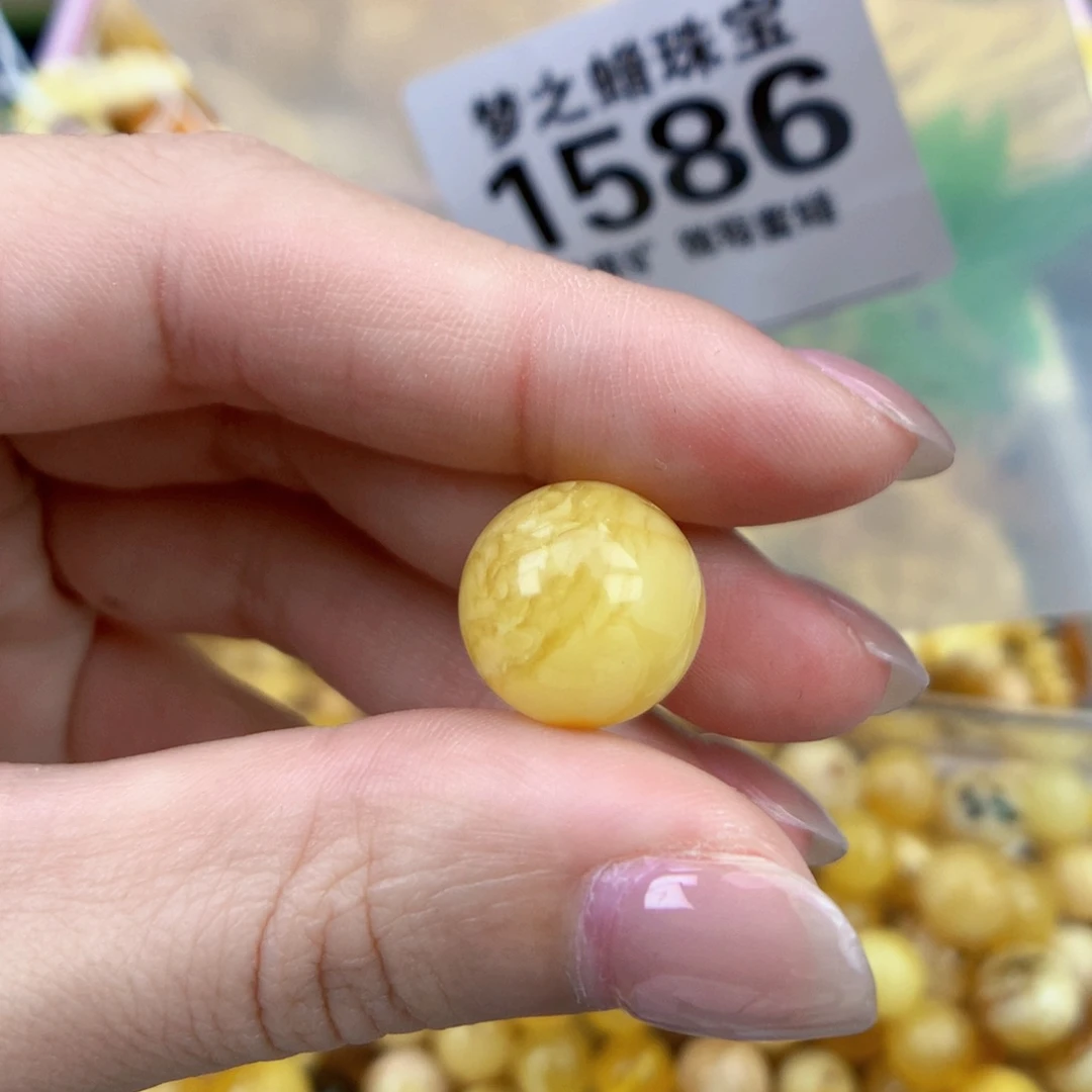 裸石琥珀未镶嵌14