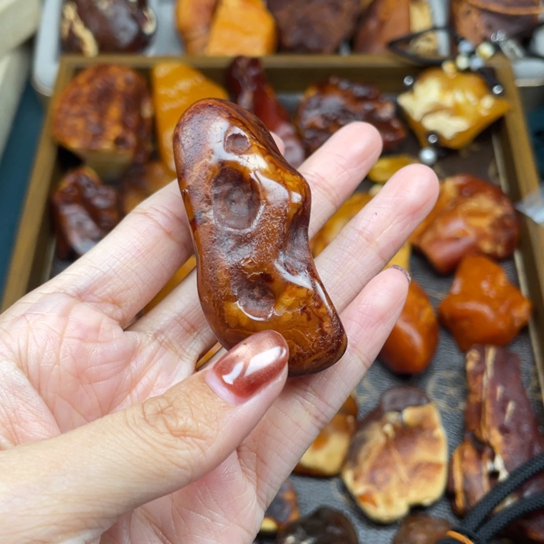 琥珀未镶嵌珠宝奇石