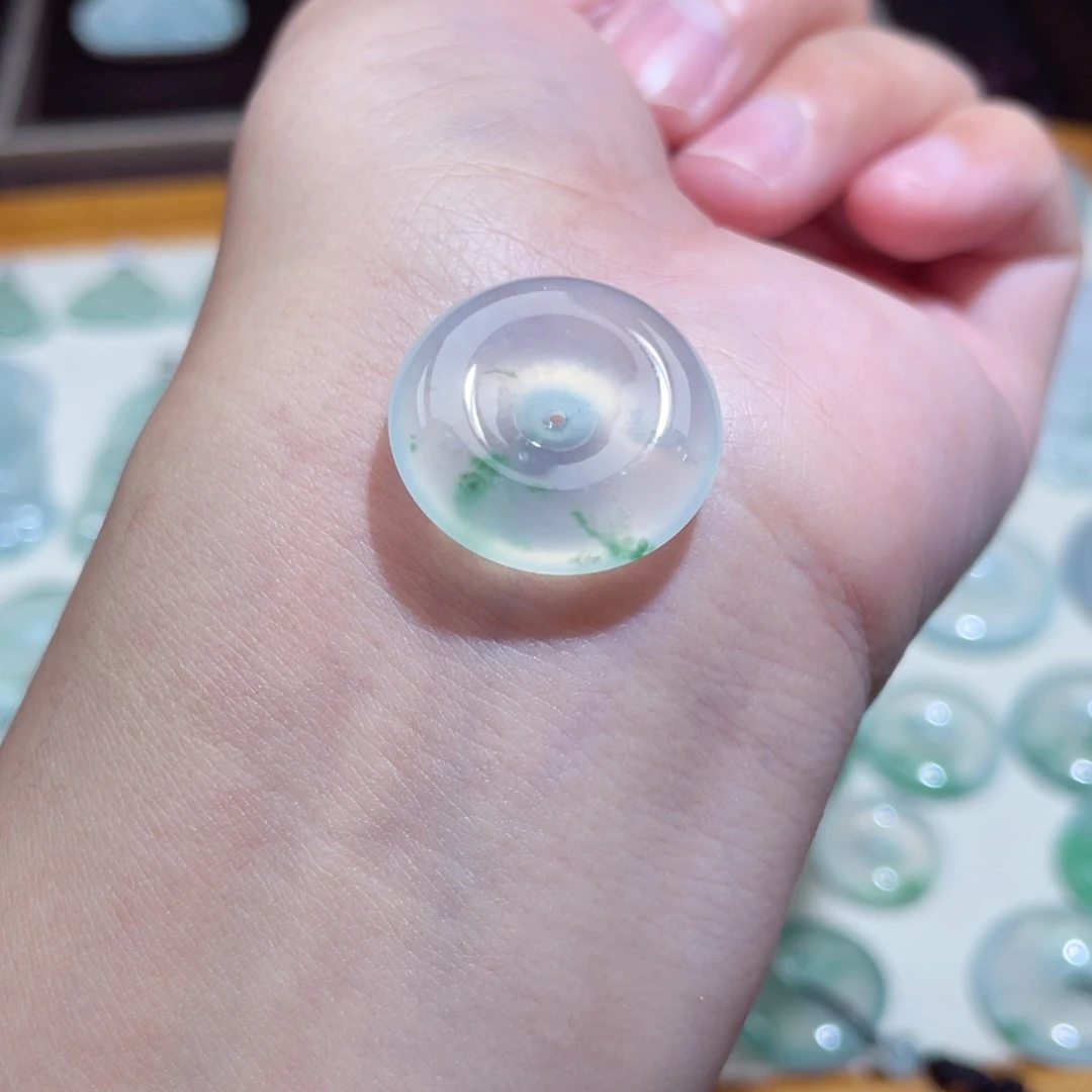 颈饰未镶嵌翡翠扣子