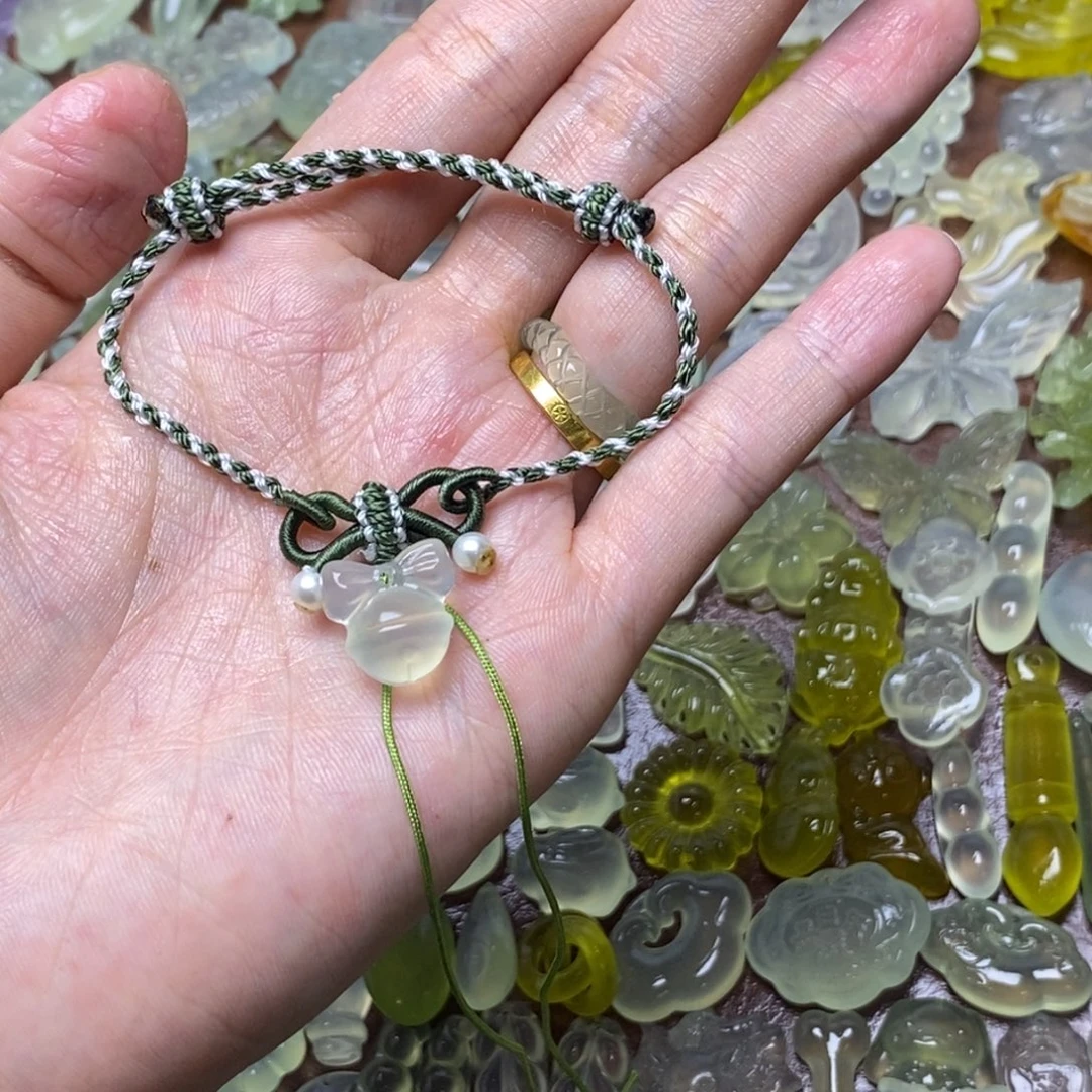 蛇纹石玉合金项链