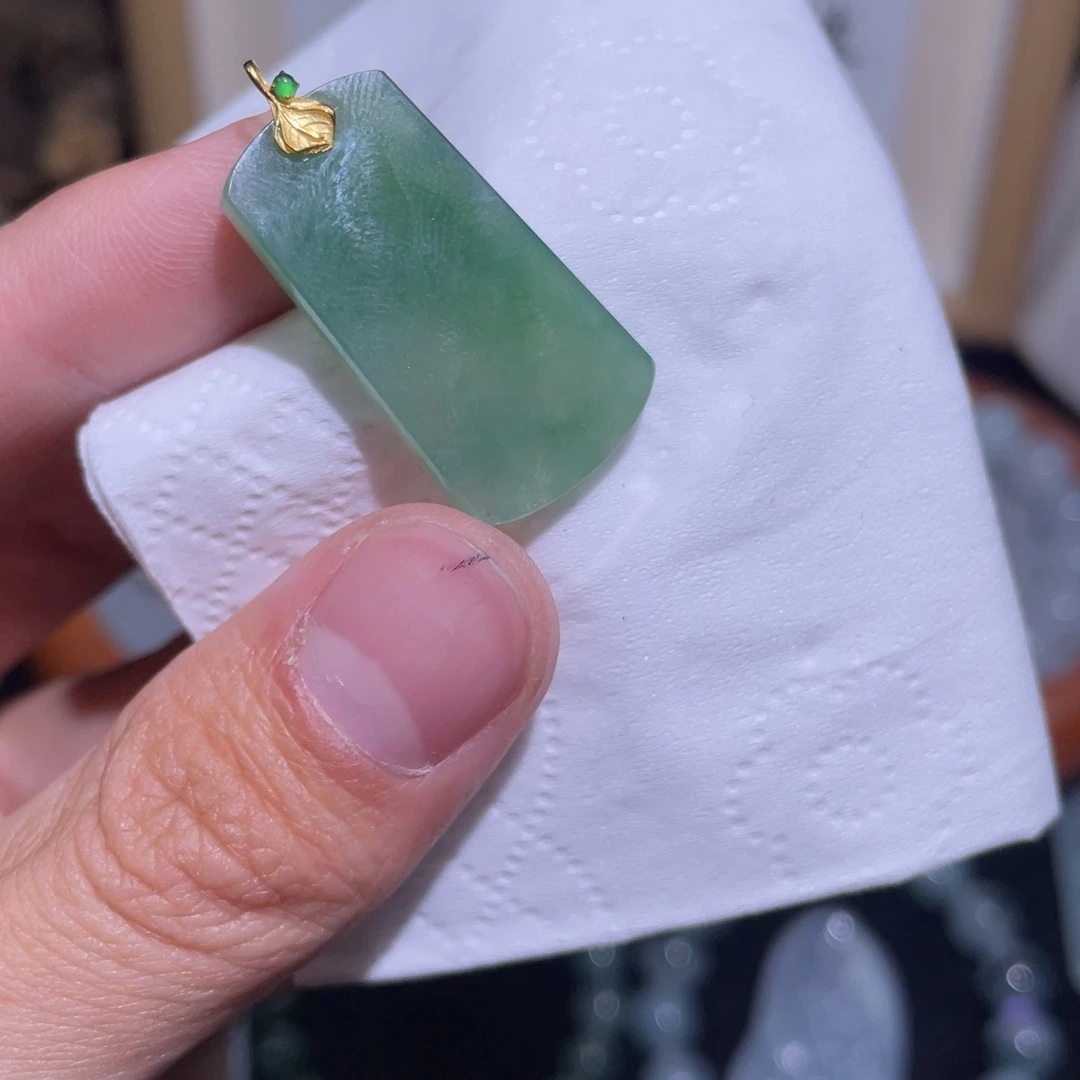 定制翡翠18K金镶嵌吊坠