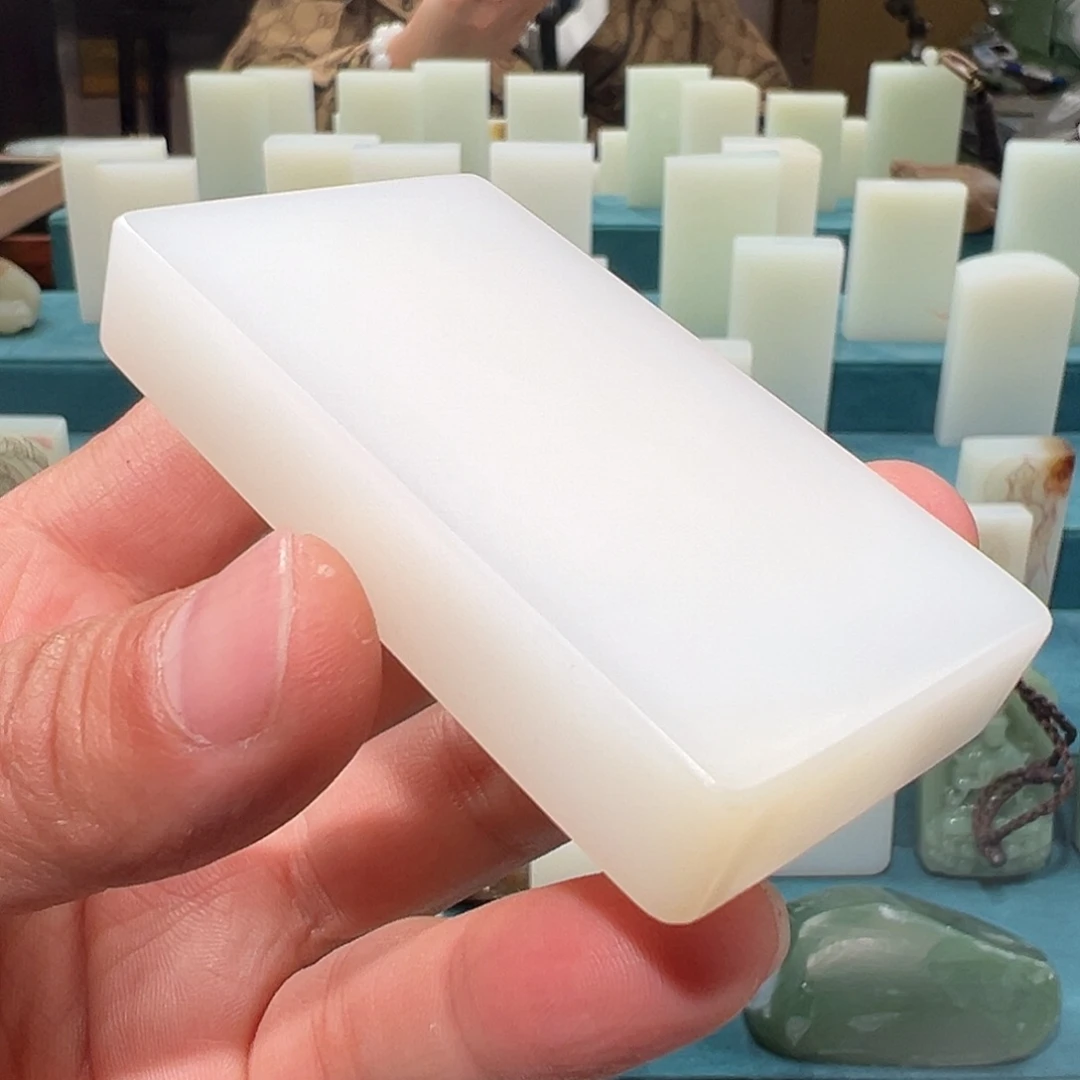 我***喱定制和田玉未镶嵌和田玉