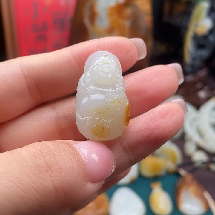 风***淡和田玉未镶嵌颈饰